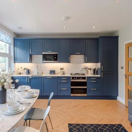 Stunning 3 Bed Duplex Apartment In The Heart Of West Hampstead Londra Esterno foto